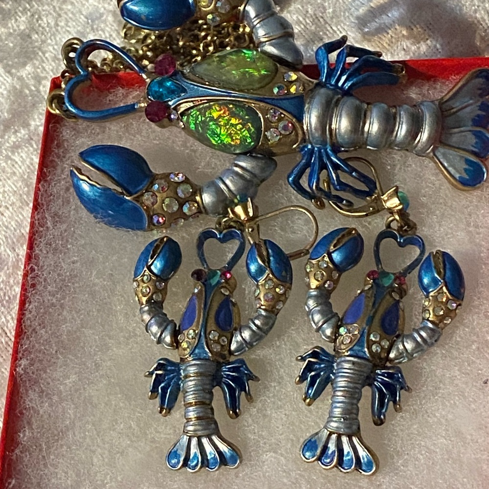 BETSEY JOHNSON COLORFUL RETICULATED LOBSTER PENDANT 30” NECKLACE + BONUS - Picture 7 of 14